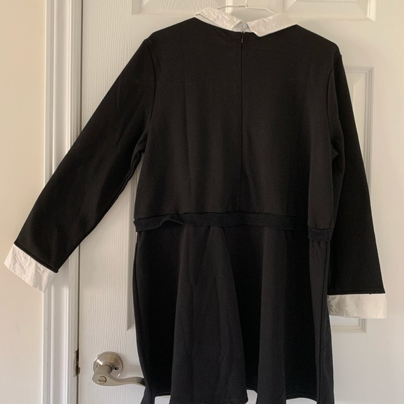 Collared black dress with embroidered cat print - Picture 2 of 7